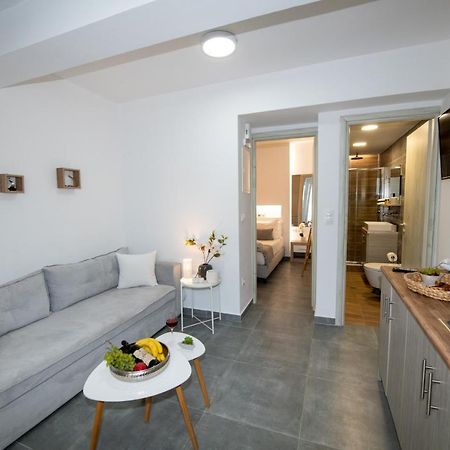 Sofia'S Apartment Kamári Eksteriør bilde